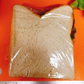 サンドイッチを簡単に切る方法 レシピ 作り方 By Emi S Kitchen 楽天レシピ サンドイッチを簡単に切る方法 レシピ 作り方 By Emi S Kitchen 楽天レシピ